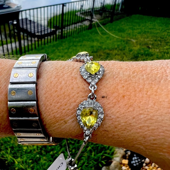 CHARTER CLUB Crystal Tear Drop Stone Slider Bracelet - Picture 6 of 9